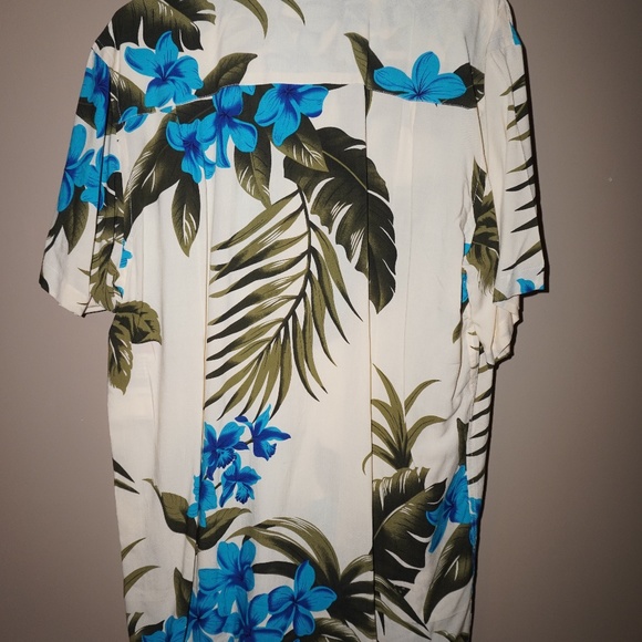 Favant Hawaiin shirt - Picture 2 of 3